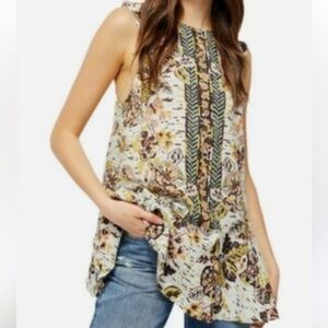 En Crème Floral Sleeveless Sz S Women's Top